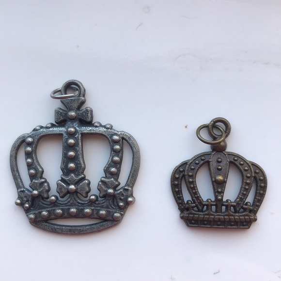 Set of 4 pendants for jewelry making 2 of the Eiffel tower of Paris and 2 crowns - Picture 9 of 14